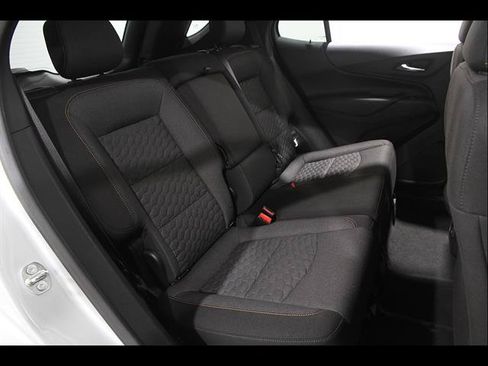 Used 2019 Chevrolet Equinox LT FWD image 18