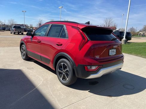 New 2026 Kia Niro LX FWD image 7