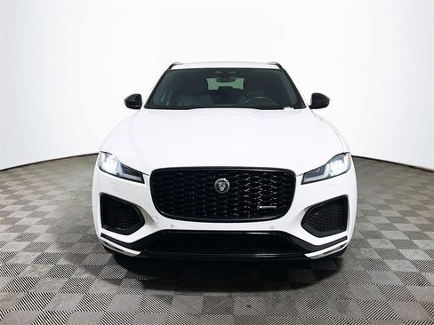 Used 2024 Jaguar F-PACE R-Dynamic S image 3