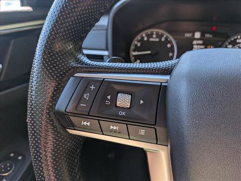 Used 2024 Mitsubishi Outlander SE FWD image 29