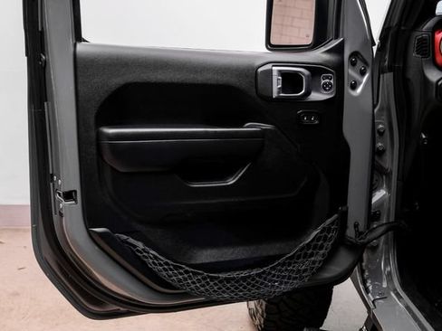 Used 2021 Jeep Wrangler Unlimited Rubicon AWD/4WD image 73