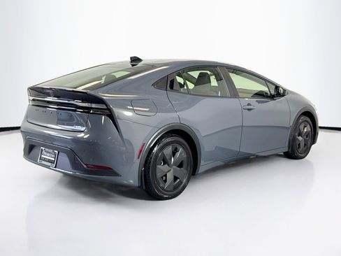 Used 2026 Toyota Prius Plug-In Hybrid image 9