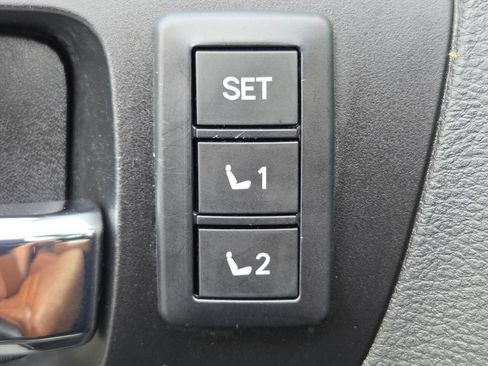 Used 2021 Toyota Tundra 1794 Edition AWD/4WD image 19