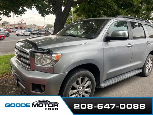 Used 2014 Toyota Sequoia Limited AWD/4WD image 3