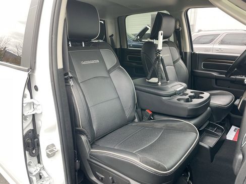 Used 2024 RAM 2500 Laramie image 24