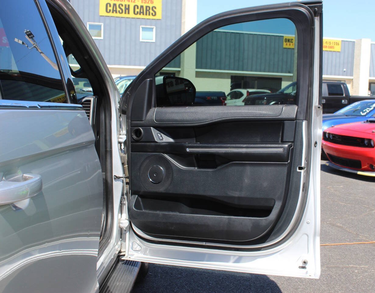 Used 2019 Ford Expedition Max XLT w/ Equipment Group 201A AWD/4WD image 10