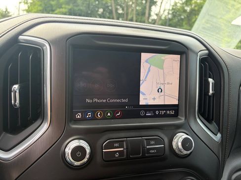 Used 2020 GMC Sierra 1500 AT4 w/ AT4 Premium Package AWD/4WD image 23