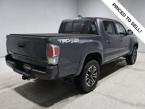 Used 2021 Toyota Tacoma TRD Sport w/ Technology Package image 2