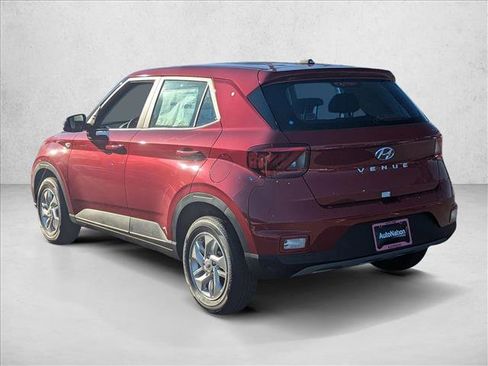 New 2025 Hyundai Venue SE image 8