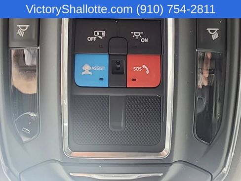 Used 2023 Jeep Grand Cherokee Limited AWD/4WD image 40