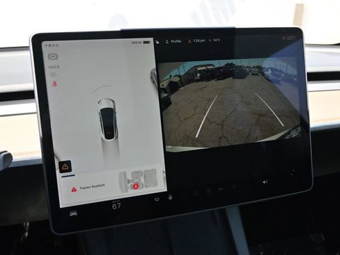 Used 2021 Tesla Model Y Long Range AWD/4WD image 12