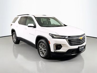 Used 2024 Chevrolet Traverse LT