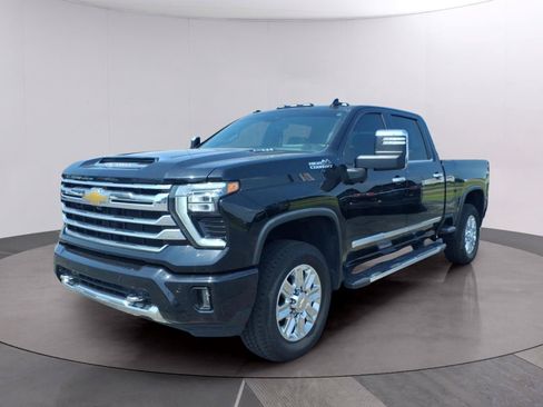 Used 2024 Chevrolet Silverado 2500 High Country w/ High Country Premium Package AWD/4WD image 1