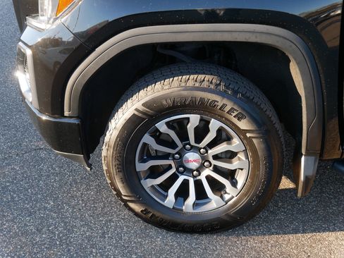 Used 2019 GMC Sierra 1500 AT4 image 15