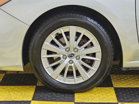 Used 2018 Subaru Impreza 2.0i Premium w/ Eyesight & BSD & Rcta image 9