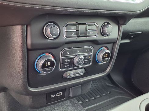 Used 2024 Chevrolet Tahoe Commercial Fleet image 11