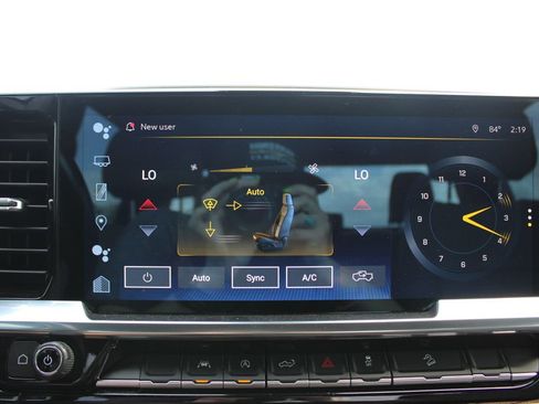 Used 2023 Chevrolet Silverado 1500 LT w/ Z71 Off-Road Package image 35