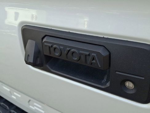 Used 2022 Toyota Tacoma TRD Sport image 27