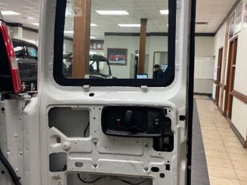 Used 2021 Chevrolet Express 2500 w/ Driver Convenience Package image 12