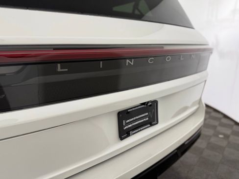 New 2025 Lincoln Navigator L Black Label image 24