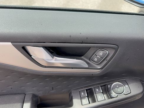 Certified 2020 Ford Escape SE FWD image 9