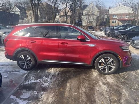 Used 2023 Kia Sorento EX w/ Panoramic Sunroof Package image 3