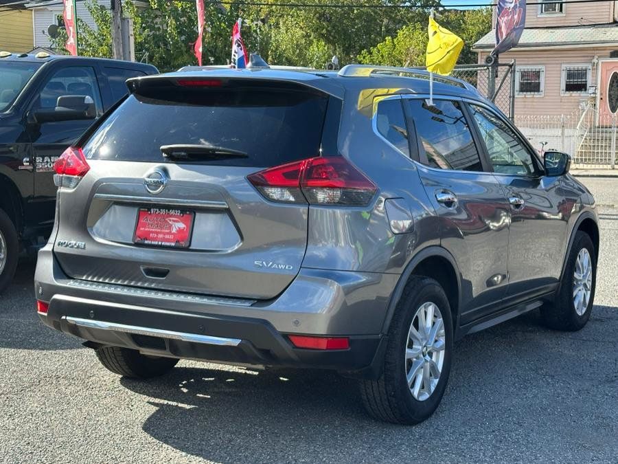 Used 2020 Nissan Rogue SV AWD/4WD image 4