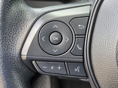 Used 2025 Toyota Corolla LE FWD image 23
