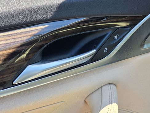 Used 2018 BMW 530i RWD image 24