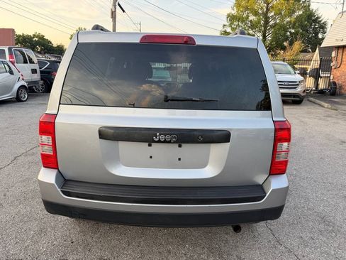 Used 2014 Jeep Patriot Sport FWD image 7