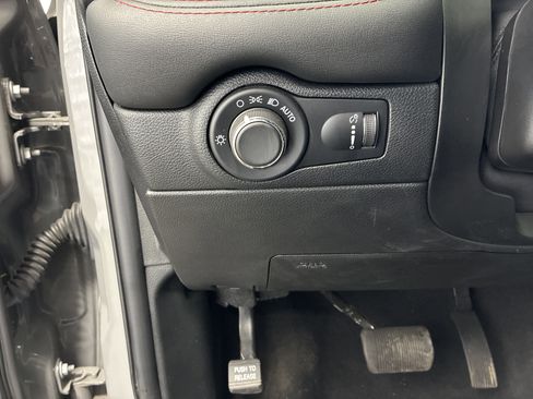 Certified 2024 Dodge Durango GT AWD/4WD image 19