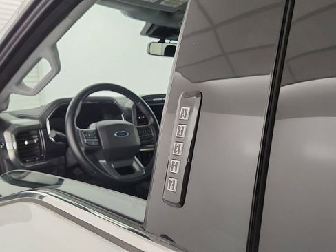 Used 2021 Ford F150 Lariat image 26