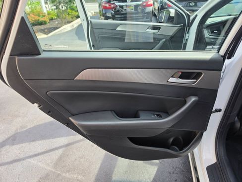Used 2019 Hyundai Sonata Sport w/ Tech Package 03 FWD image 28