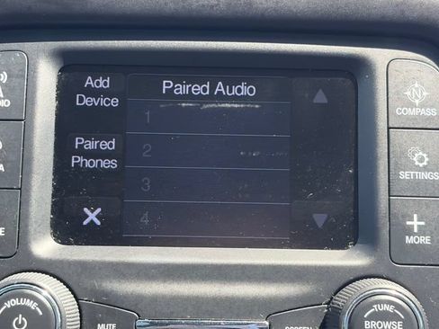 Used 2018 Jeep Compass Latitude FWD image 43