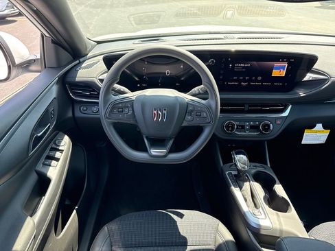 New 2026 Buick Envista Preferred FWD image 25
