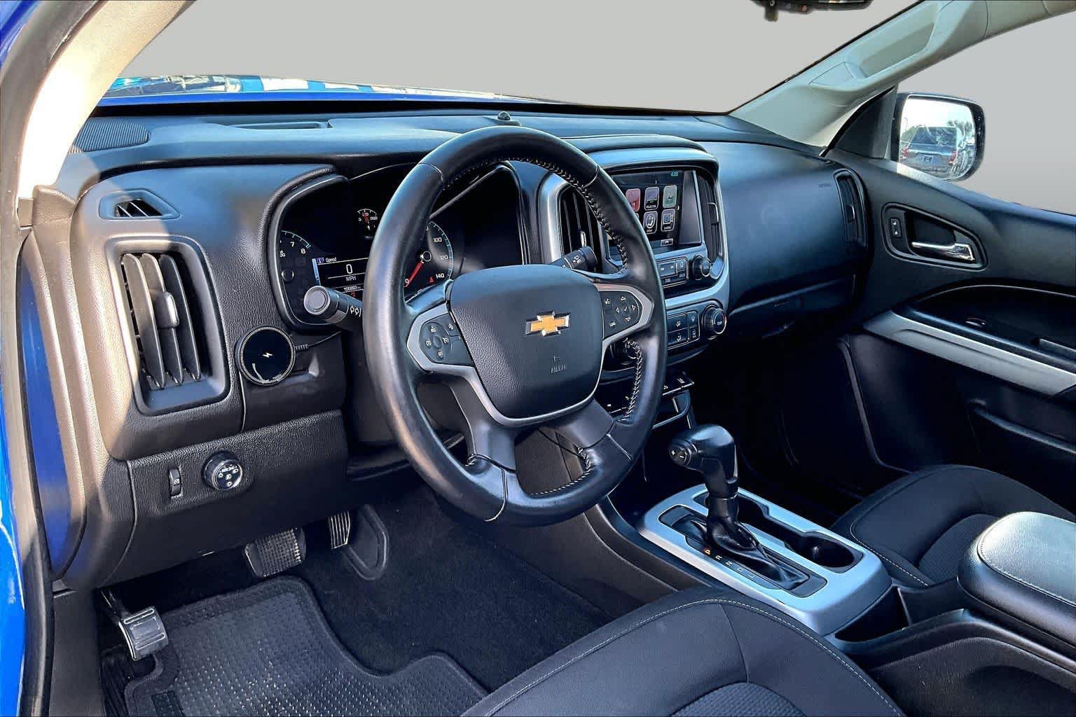Used 2018 Chevrolet Colorado LT w/ LT Convenience Package RWD image 20