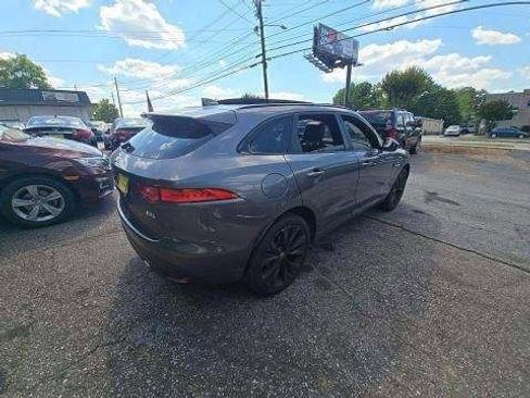 Used 2019 Jaguar F-PACE R-Sport AWD/4WD image 3