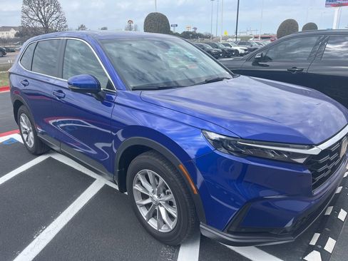 Used 2023 Honda CR-V EX-L image 3