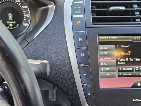 Used 2016 Lincoln MKZ w/ Technology Package image 11