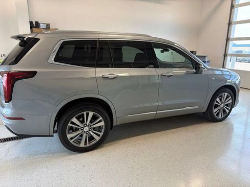 Used 2024 Cadillac XT6 Premium Luxury w/ LPO, Floor Liner Package AWD/4WD image 10