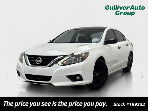 Used 2017 Nissan Altima 2.5 SR w/ Midnight Edition Package FWD image 1