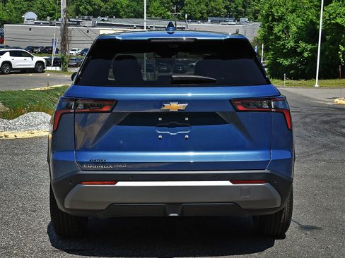 New 2026 Chevrolet Equinox LT w/ Safety and Technology Package AWD/4WD image 7