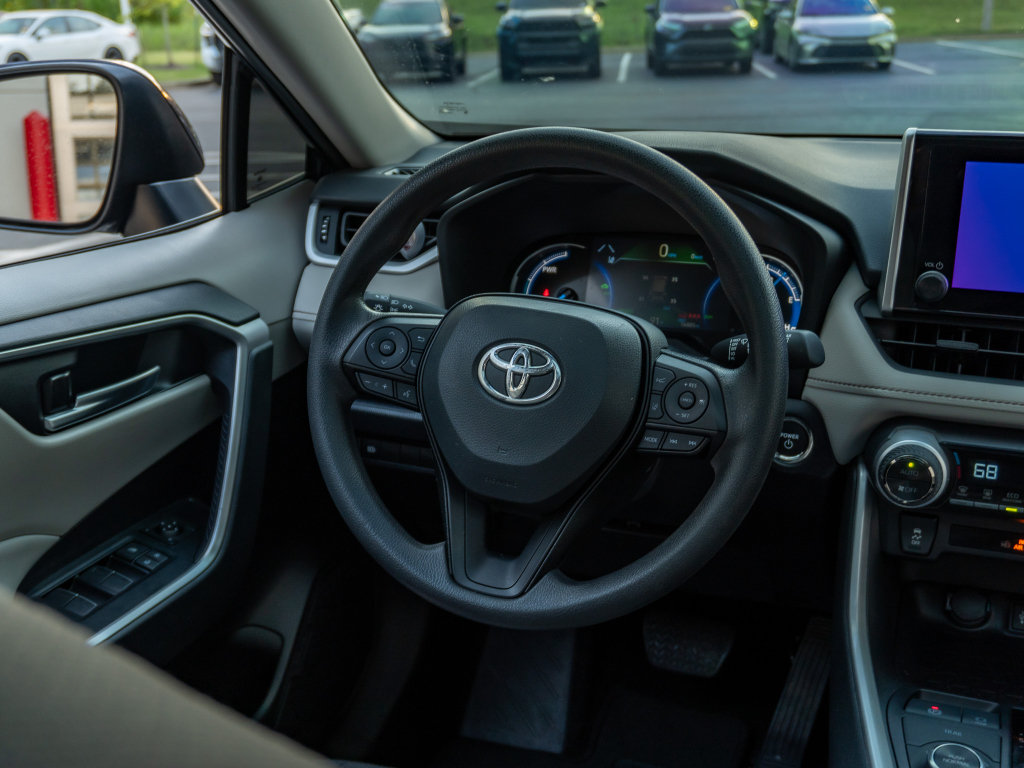 Used 2025 Toyota RAV4 XLE w/ Convenience Package AWD/4WD image 21