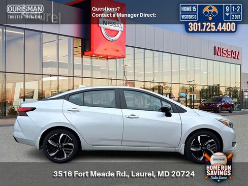 New 2025 Nissan Versa SR w/ Trunk Package image 3