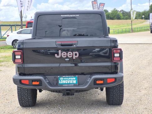 Used 2024 Jeep Gladiator Mojave w/ Safety Group AWD/4WD image 6