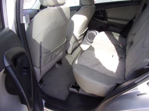 Used 2009 Toyota RAV4 4WD image 3