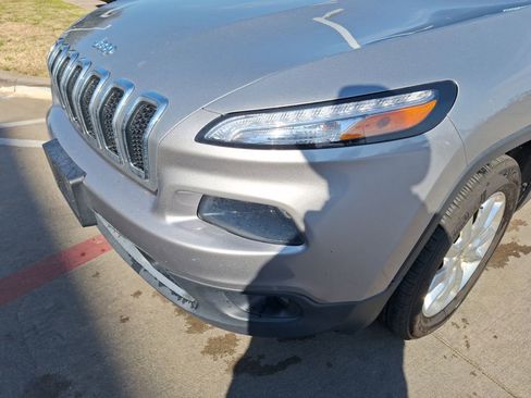 Used 2015 Jeep Cherokee Limited w/ Luxury Group image 10