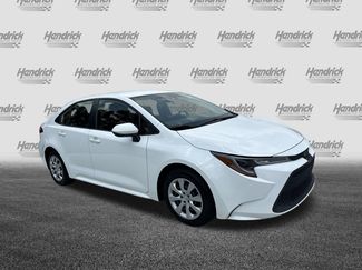 Used 2022 Toyota Corolla LE FWD video 2