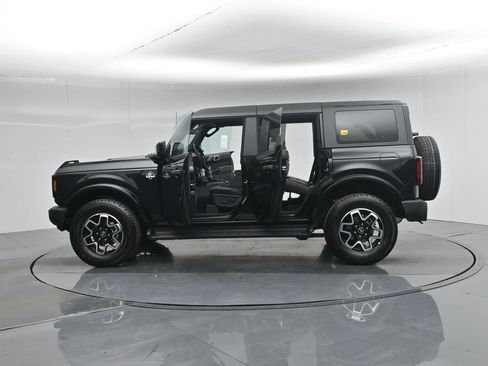 Used 2026 Ford Bronco Outer Banks AWD/4WD image 36