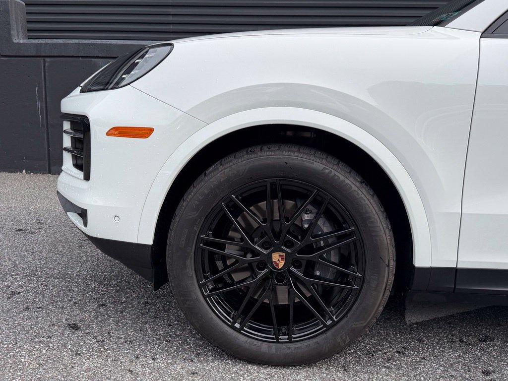 Certified 2026 Porsche Cayenne AWD/4WD image 14